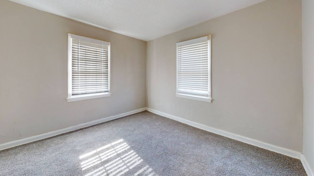 Apartment for rent at 9 Seminole Dr, Portsmouth, VA 23702