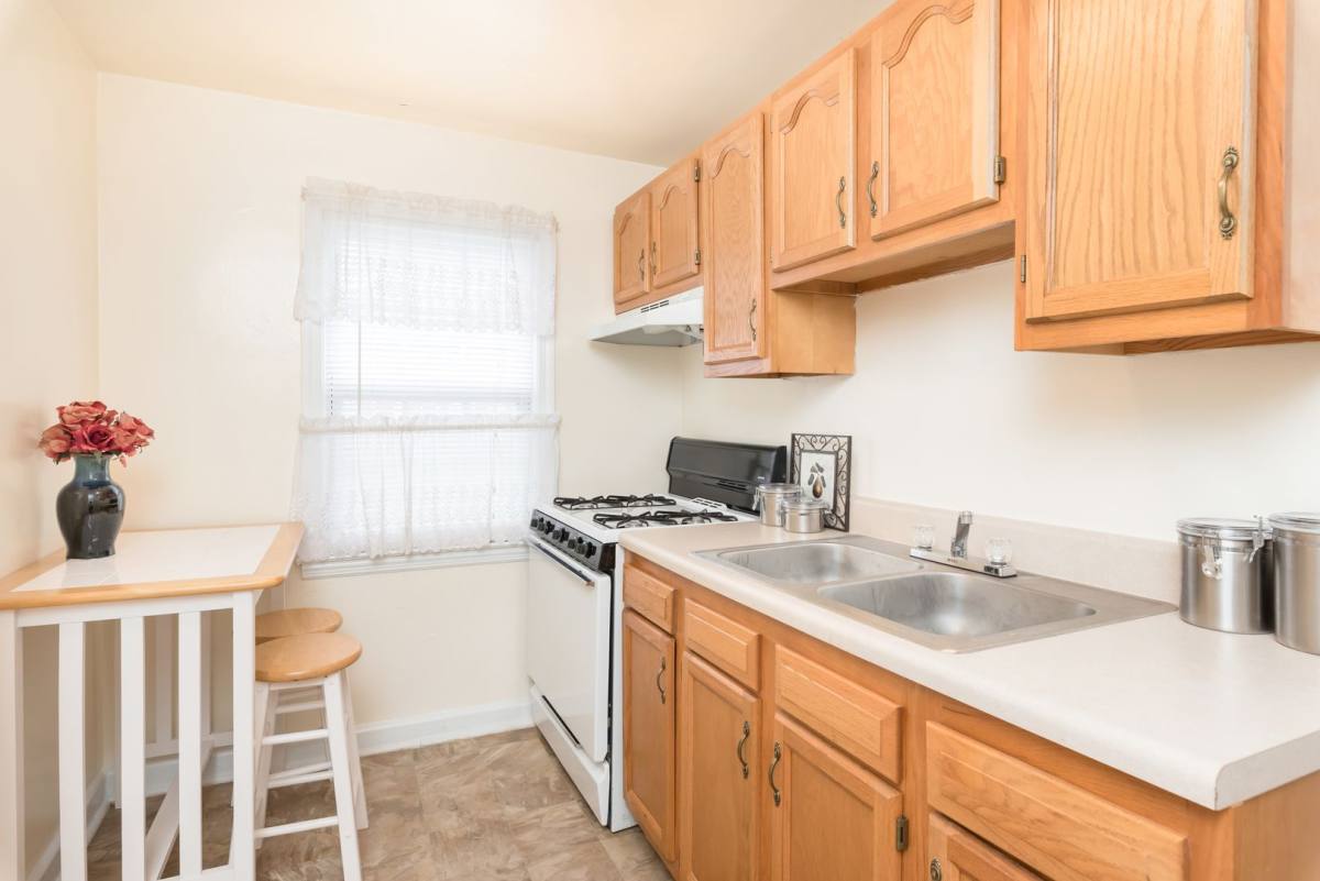 New Port Landing, 9 Seminole Dr, Portsmouth, VA 23702 - Apartment for Rent - Image 2