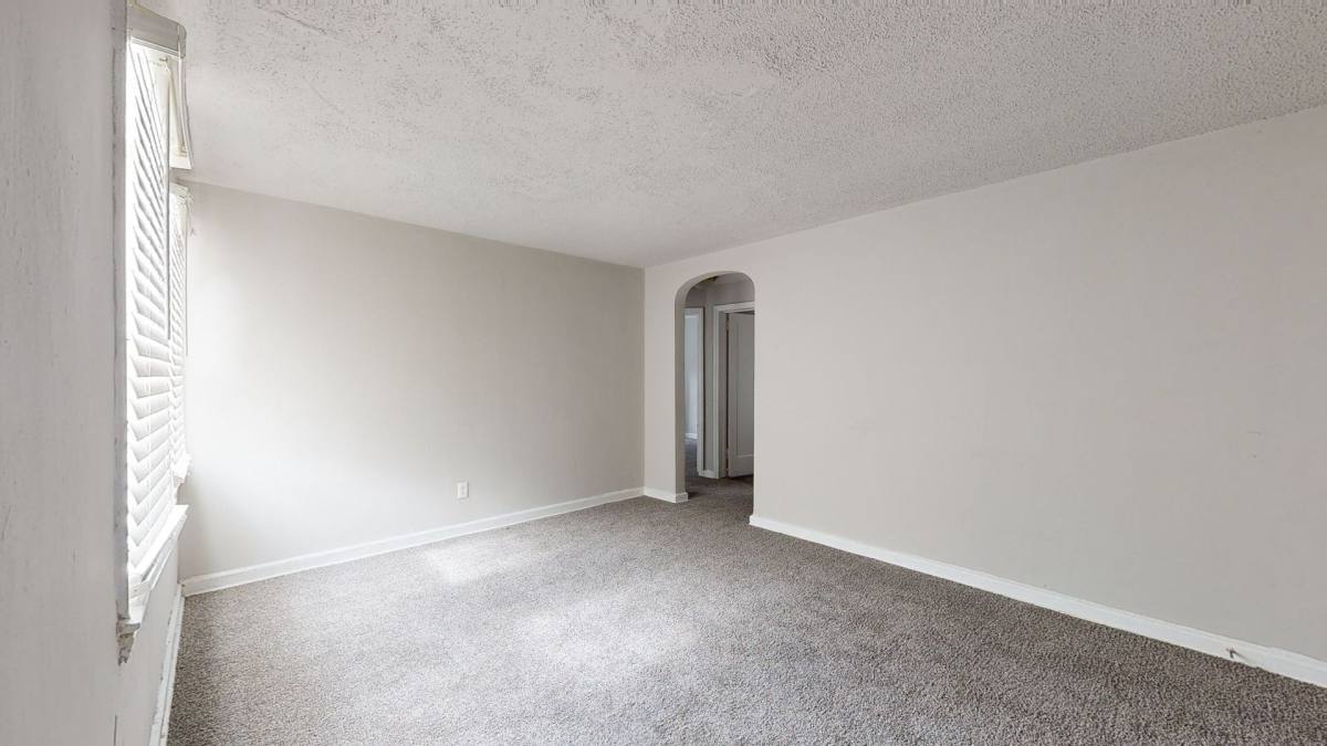 Apartment for rent at 9 Seminole Dr, Portsmouth, VA 23702