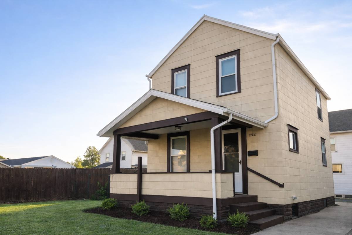 House for rent at 1229 Lawn Ave SW, Canton, OH 44706