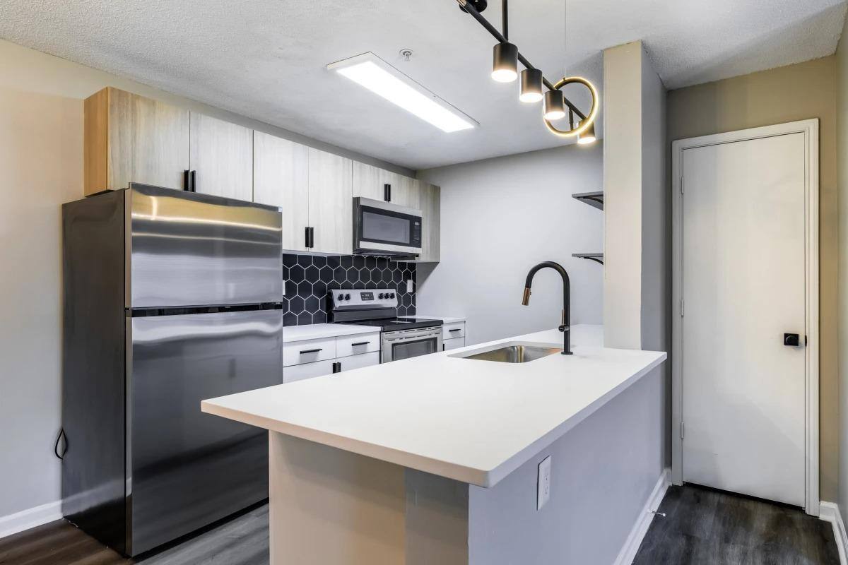 Apartment for rent at Bradford Park, 5905 Airways Blvd, Southaven, MS 38671