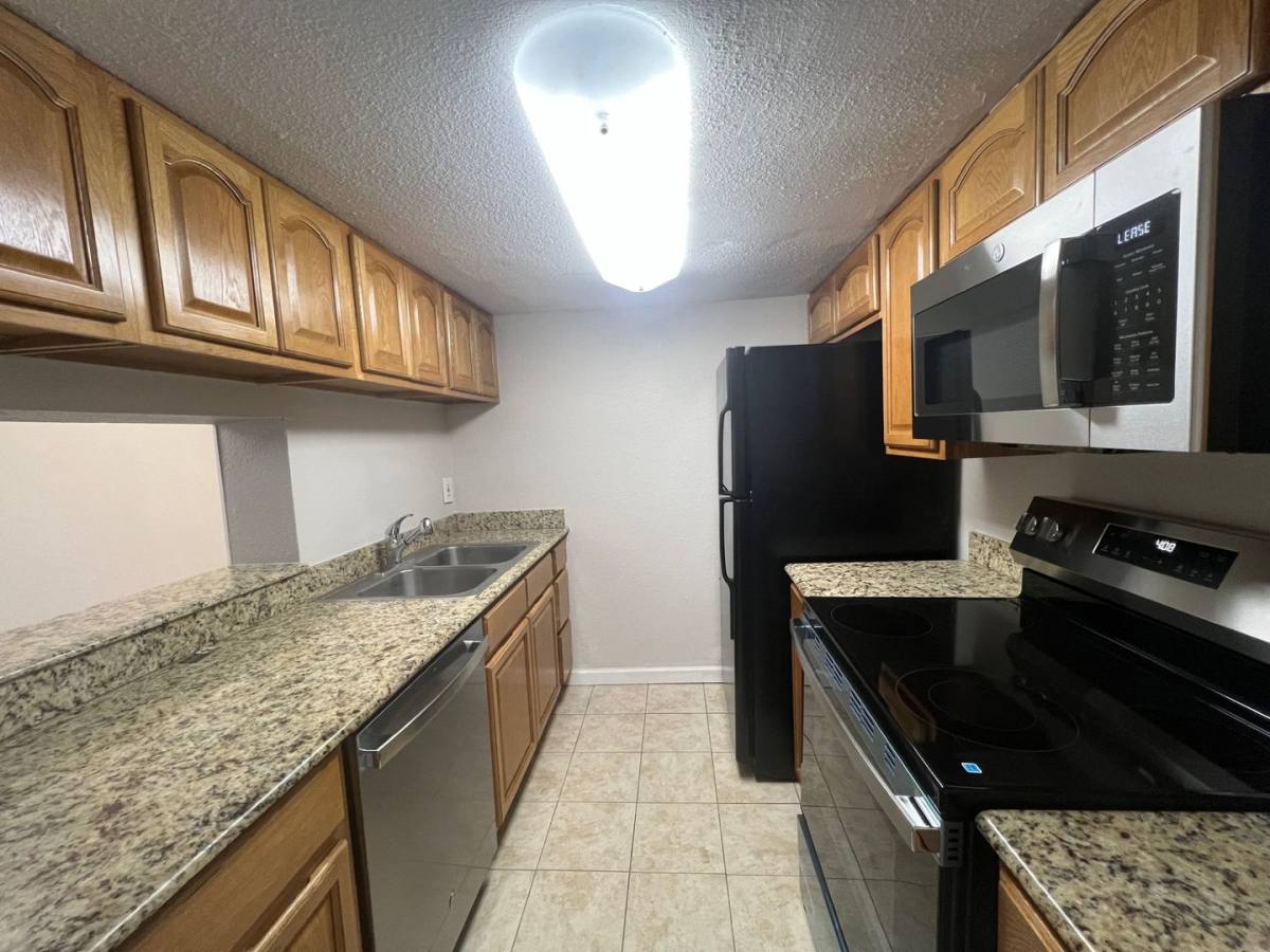 Condo for rent at 10286 W Winston, Baton Rouge, LA 70809