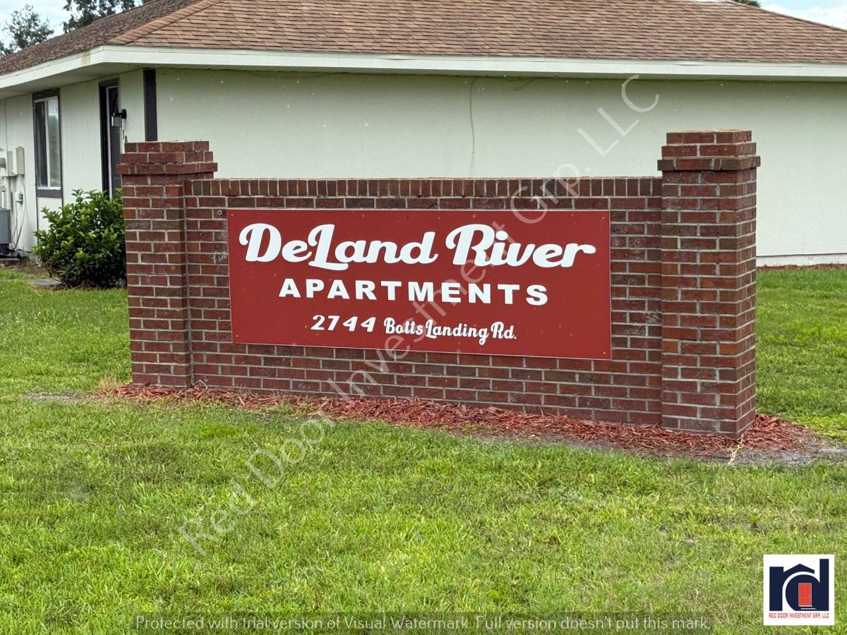 Apartment for rent at 2744 Botts Landing Rd, Deland, FL 32720