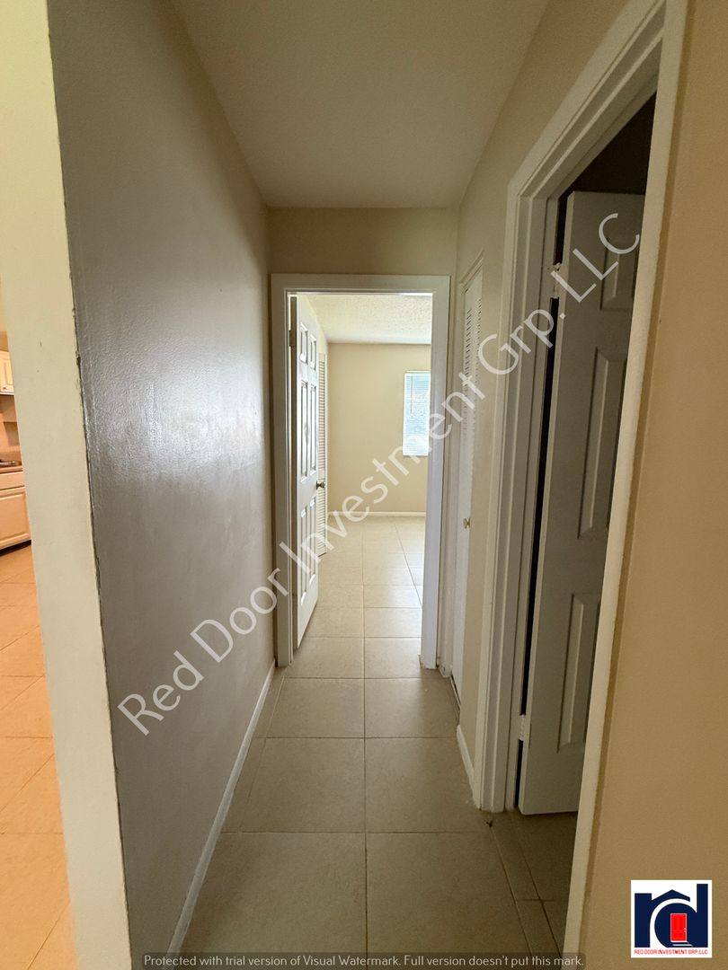 Apartment for rent at 2744 Botts Landing Rd, Deland, FL 32720