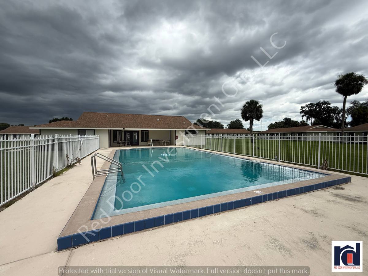 Apartment for rent at 2744 Botts Landing Rd, Deland, FL 32720