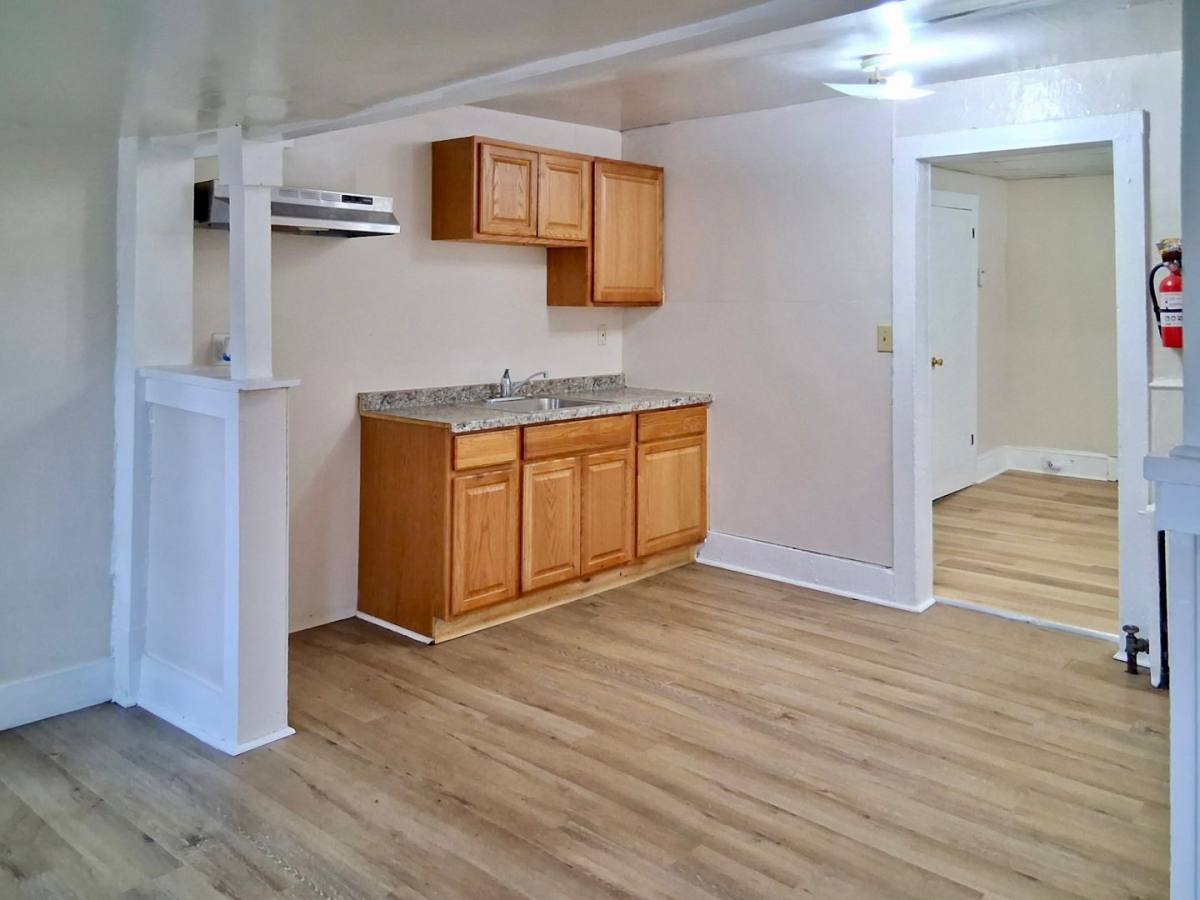 Apartment for rent at 325 N Laurel St, Bridgeton, NJ 08302