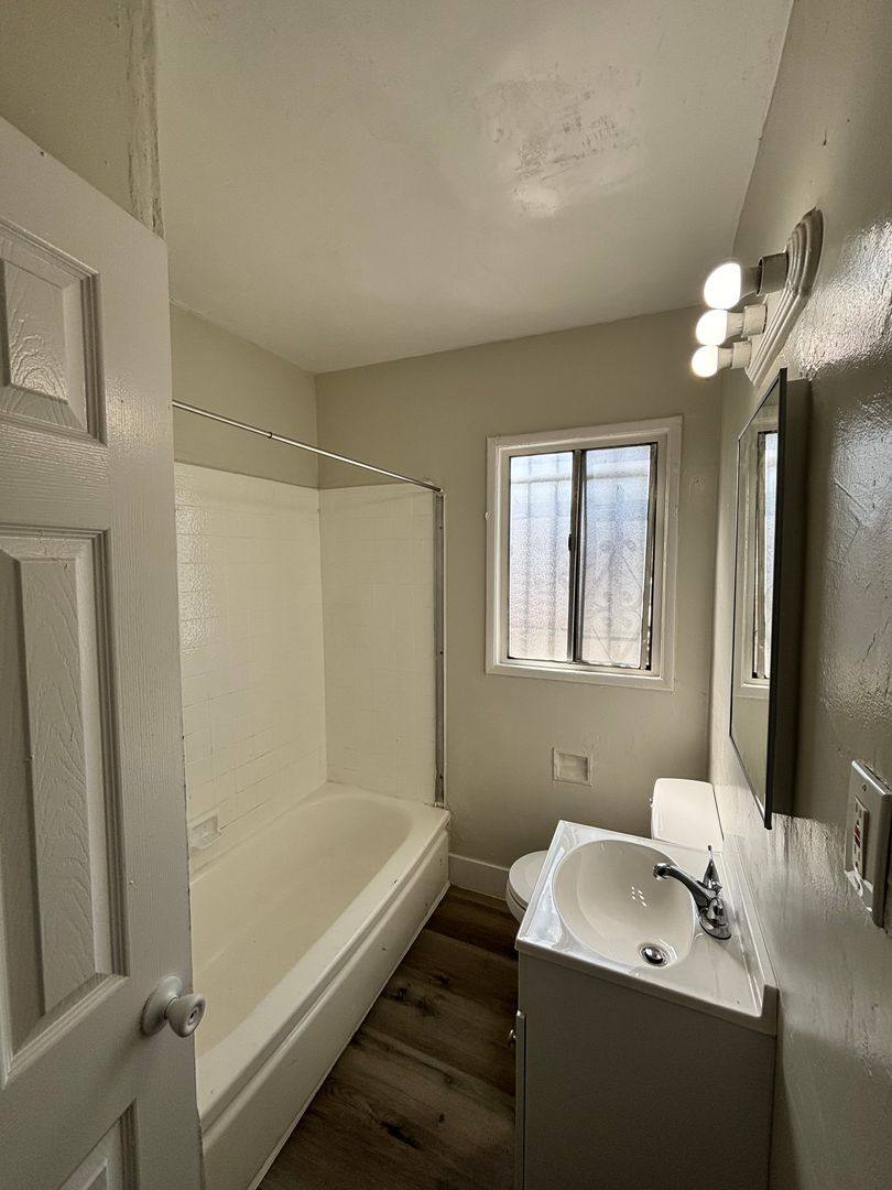 Apartment for rent at 1112 W 110th Ave, Los Angeles, CA 90044