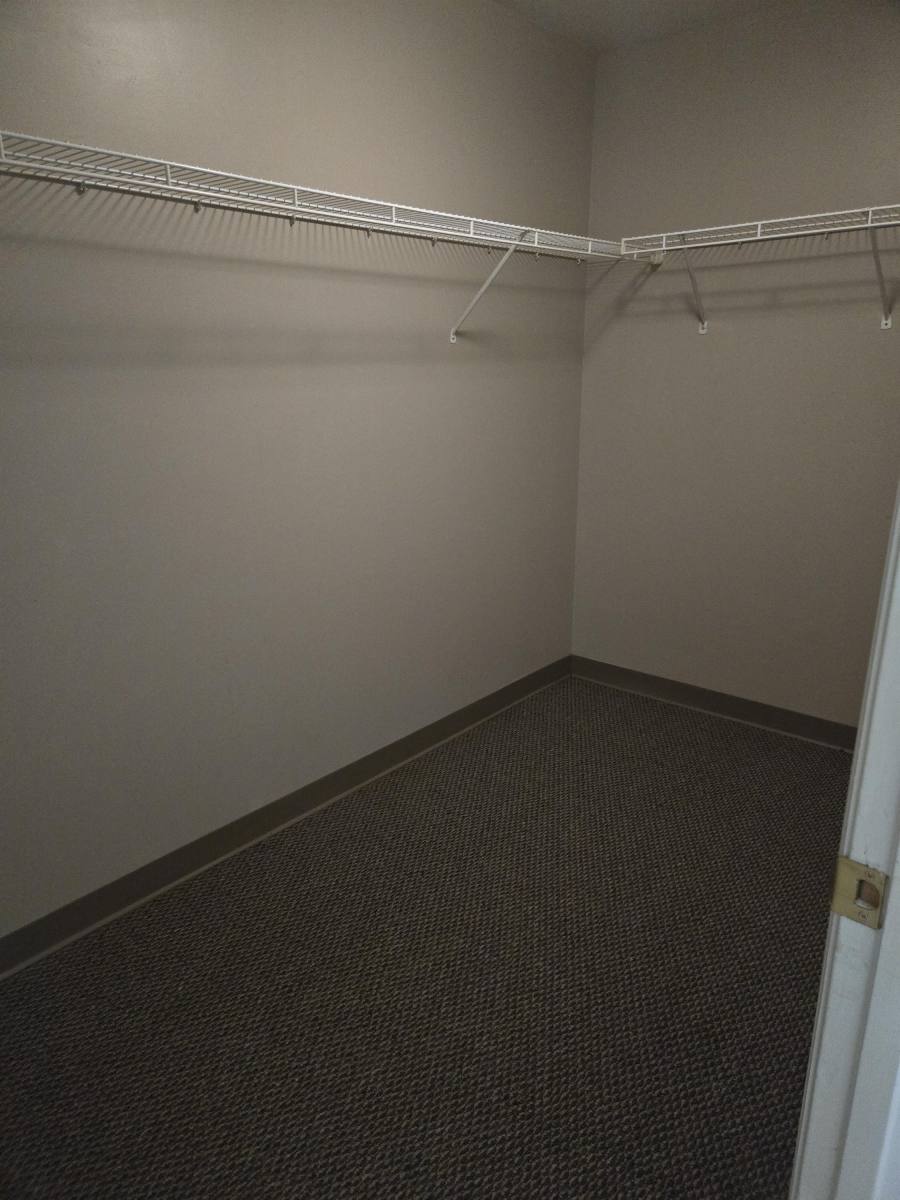Apartment for rent at 2045 3rd Ave, Sneads, FL 32460