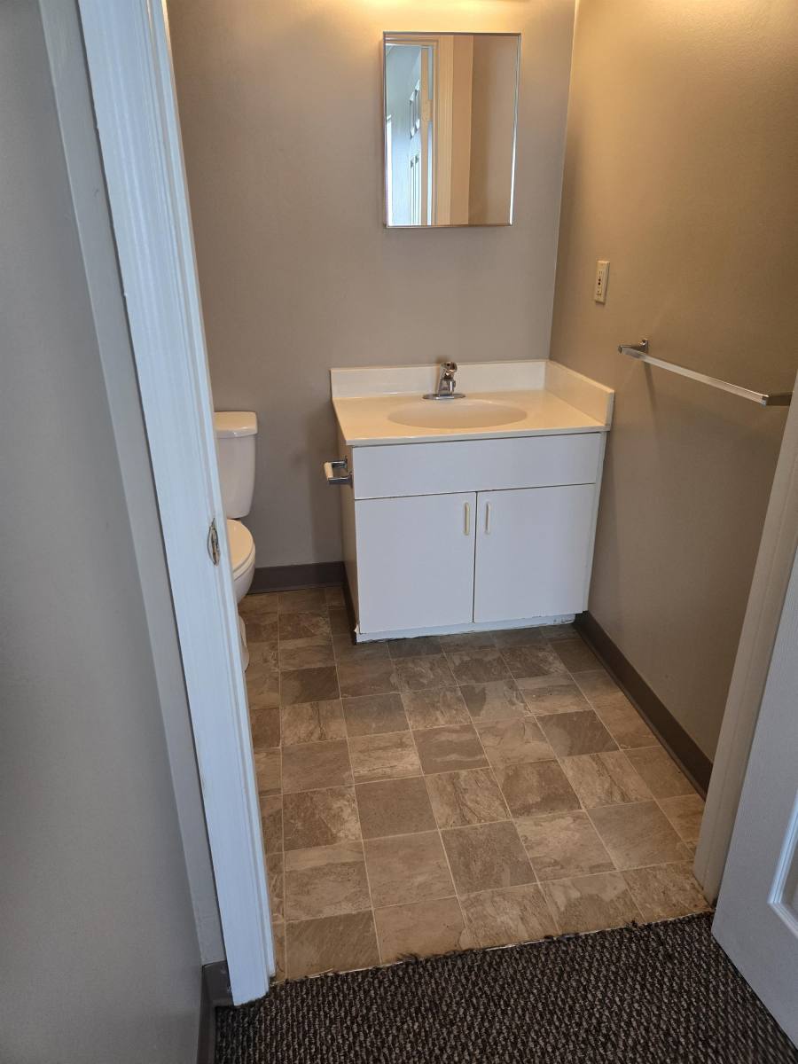 Apartment for rent at 2045 3rd Ave, Sneads, FL 32460