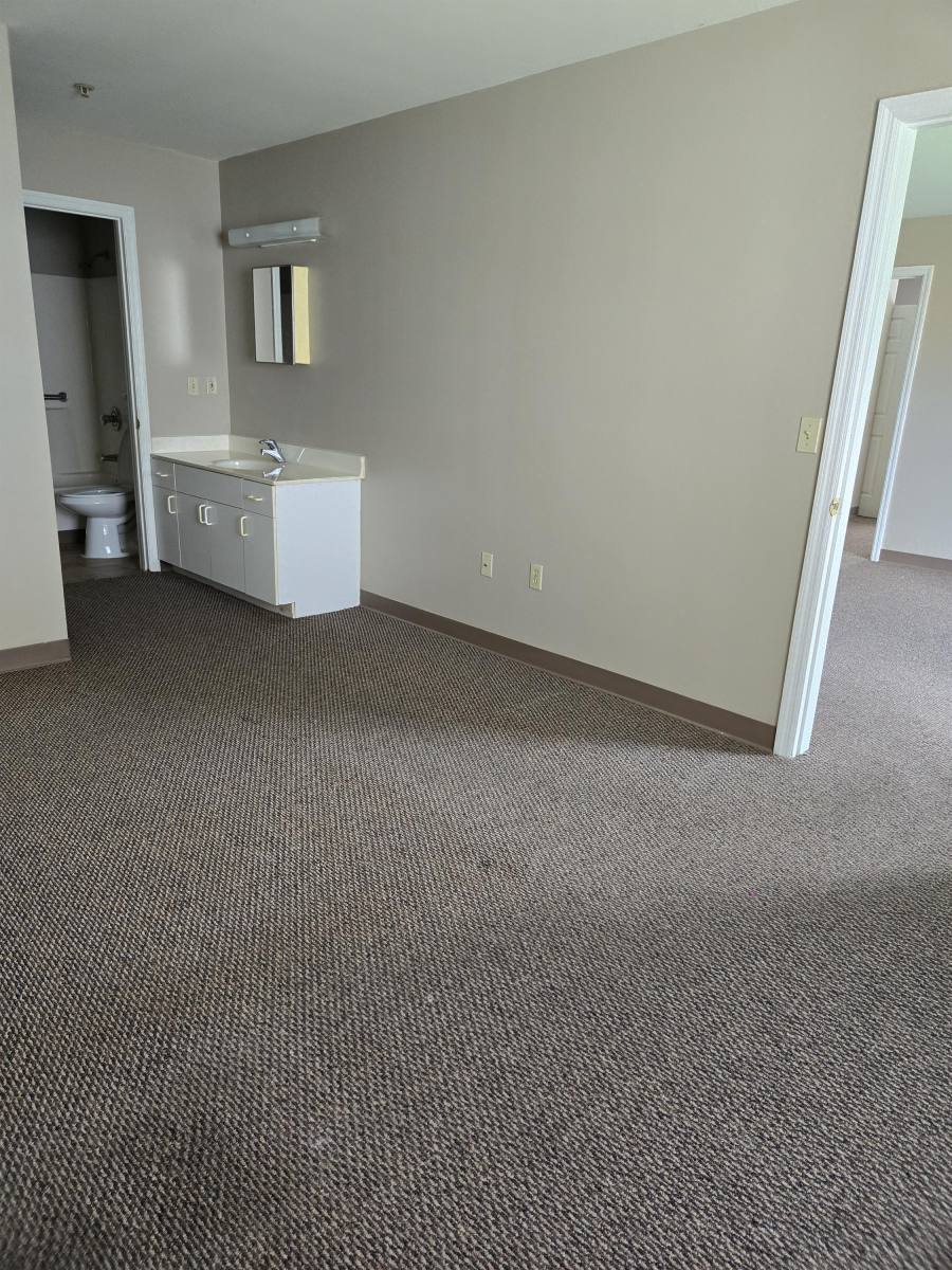 Apartment for rent at 2045 3rd Ave, Sneads, FL 32460
