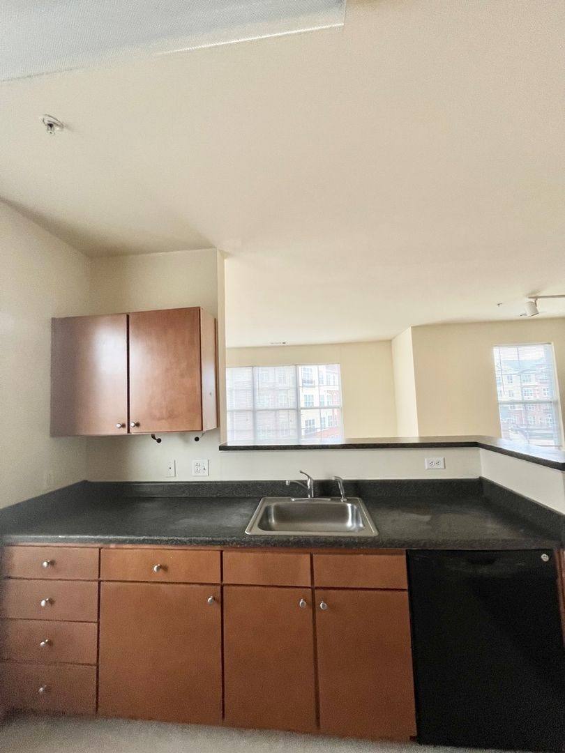 Apartment for rent at 400 Blake St, New Haven, CT 06515