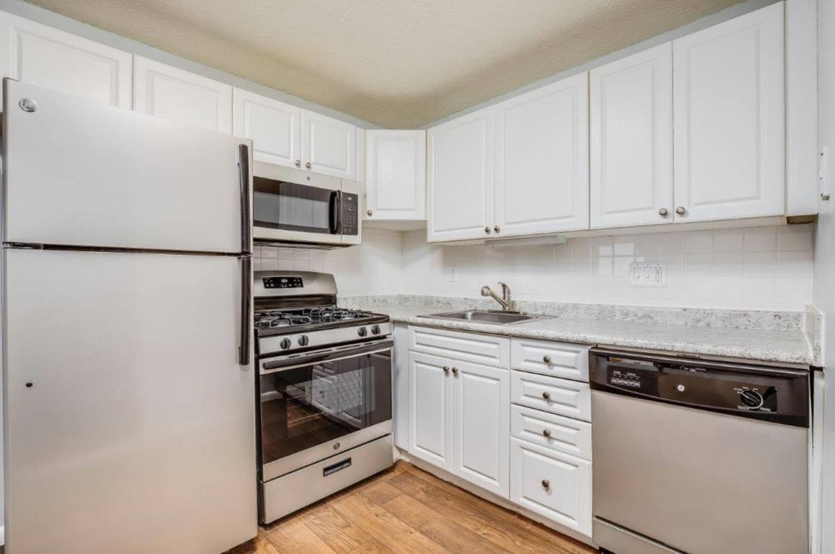 Apartment for rent at Ashford Crossing, 22 Yorkshire Terrace, Shrewsbury, MA 01545