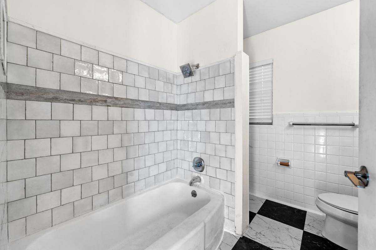 House for rent at 4514 9th Ave N, Saint Petersburg, FL 33713