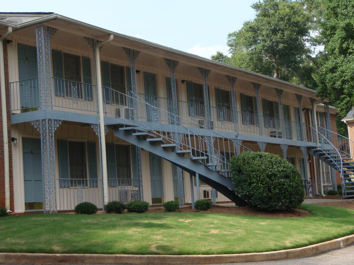 Apartment for rent at 247 E Cloverhurst Ave, Athens, GA 30605