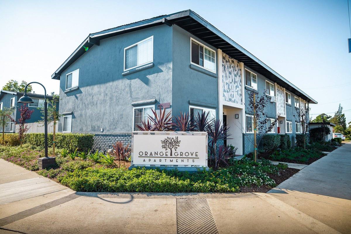 Townhouse for rent at Orange Grove, 1600 W Almond Ave, Orange, CA 92868