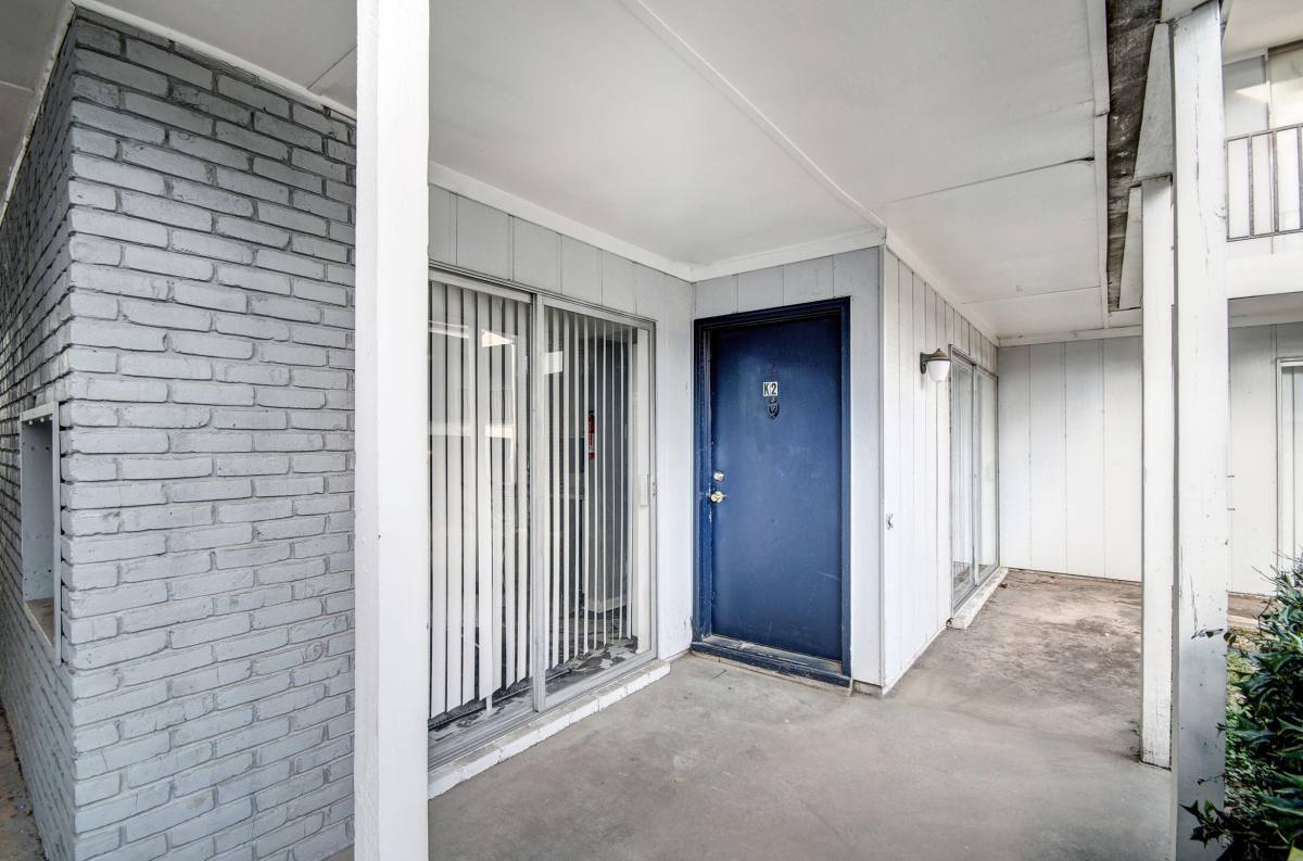 Apartment for rent at 225 W McDowell Rd, Jackson, MS 39204