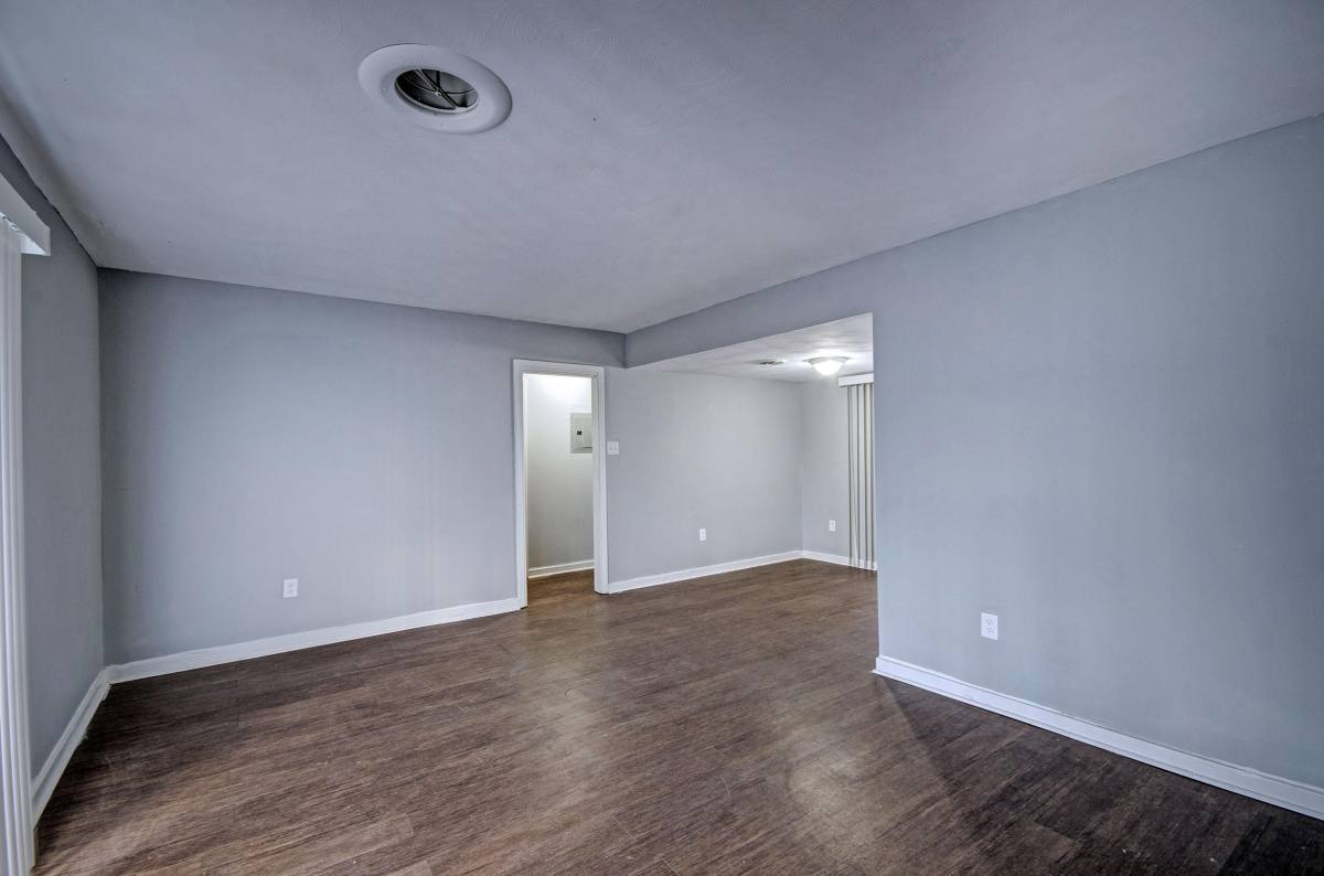 Apartment for rent at 225 W McDowell Rd, Jackson, MS 39204