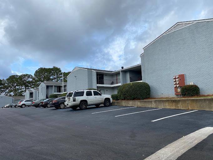 Apartment for rent at 225 W McDowell Rd, Jackson, MS 39204