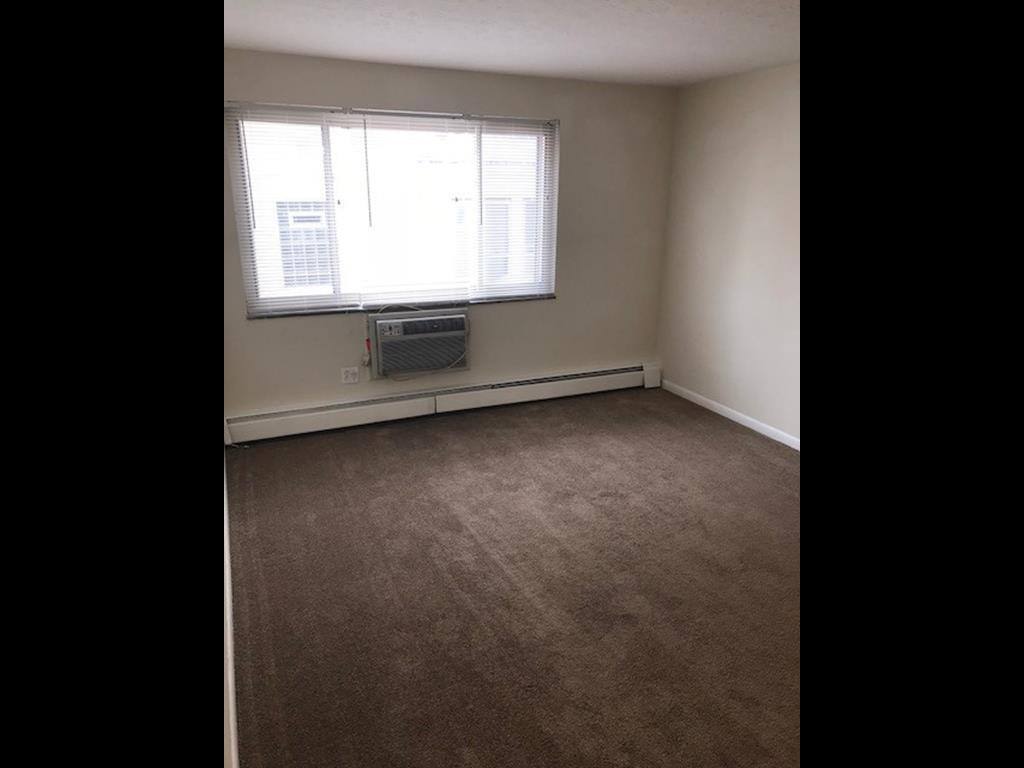 Apartment for rent at 1383 W 114th St, Cleveland, OH 44102