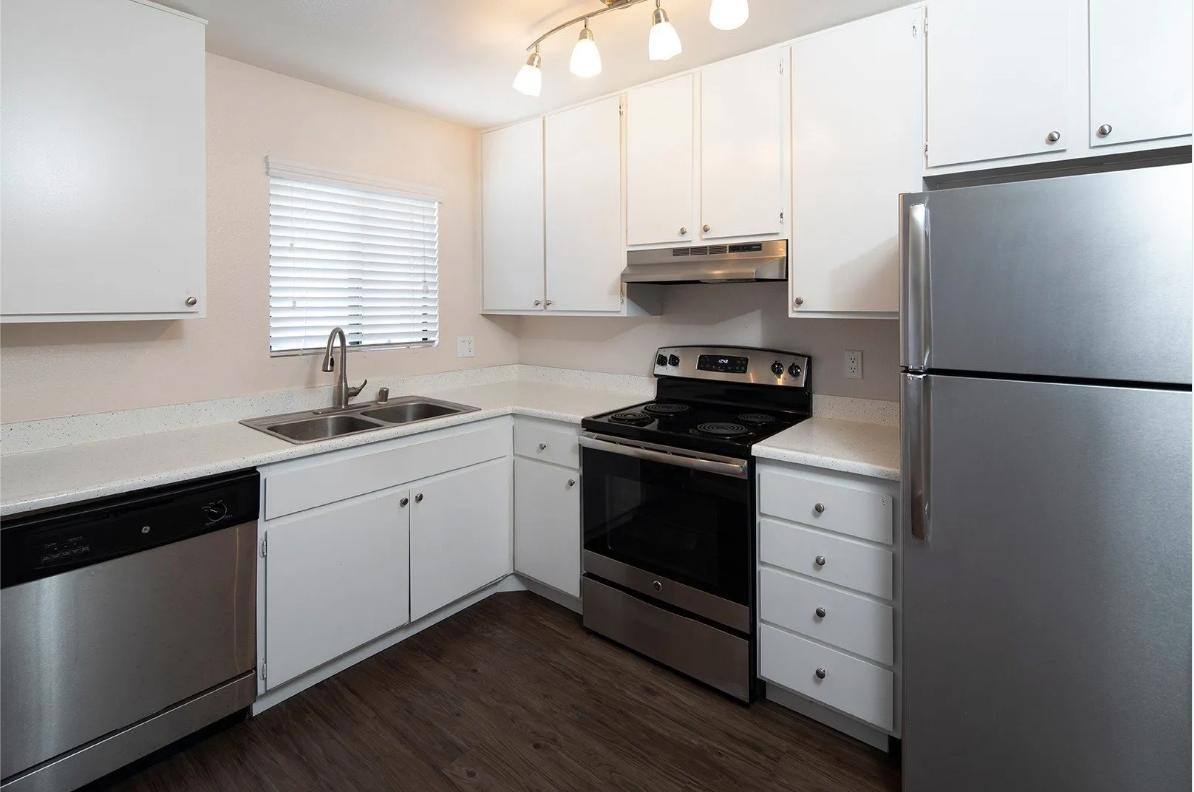 Apartment for rent at Bridgeview, 2939 Broadway #108, San Diego, CA 92102