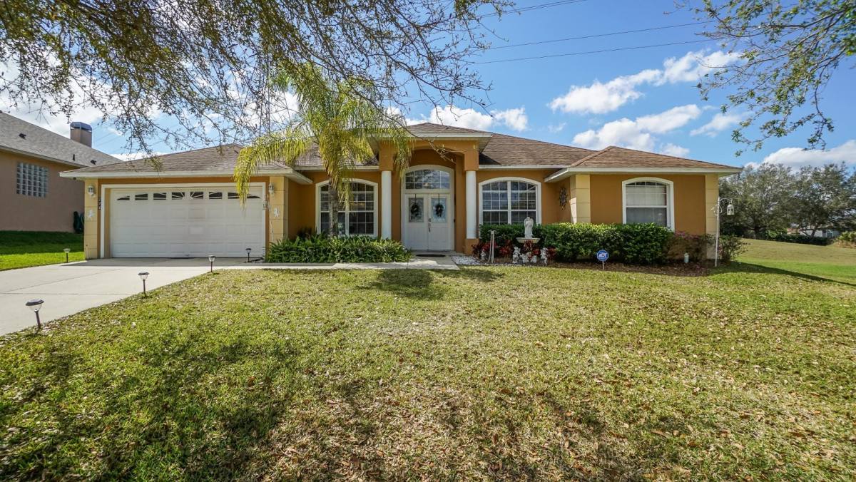 House for rent at 774 Princeton Dr, Clermont, FL 34711