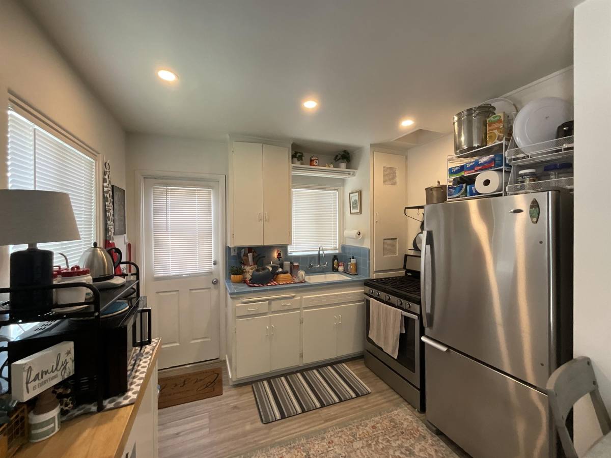 House for rent at 1948 Reed Ave, San Diego, CA 92109