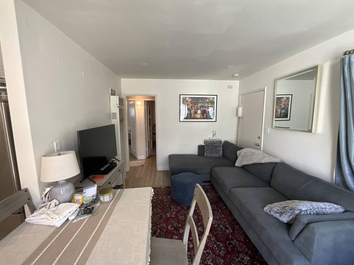House for rent at 1948 Reed Ave, San Diego, CA 92109
