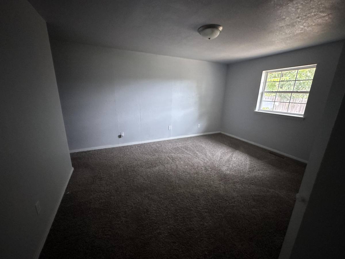 Townhouse for rent at Bradoaks, 1912 N Moulton Court, Oklahoma City, OK 73127