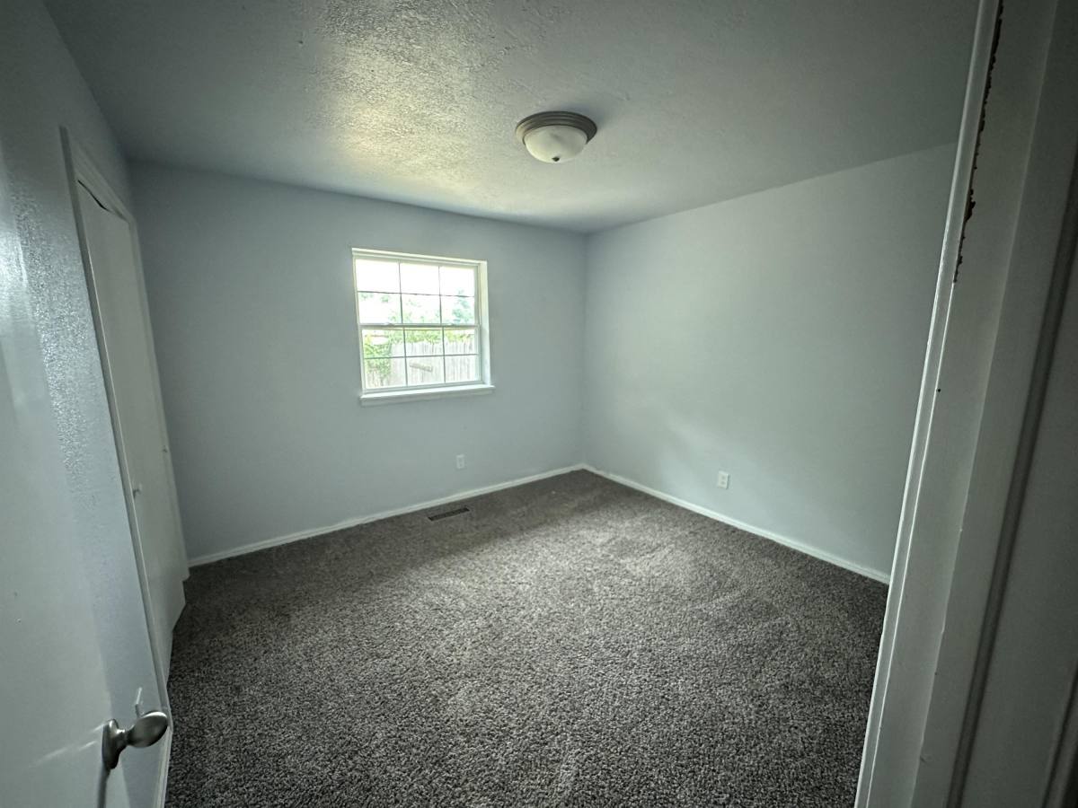 Townhouse for rent at Bradoaks, 1912 N Moulton Court, Oklahoma City, OK 73127