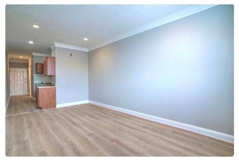 Apartment for rent at 328 N Notre Dame Ave, South Bend, IN 46617