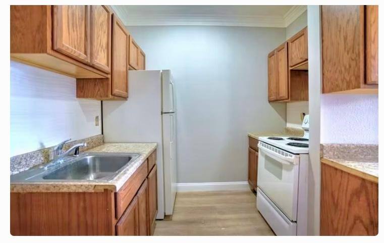 Apartment for rent at 328 N Notre Dame Ave, South Bend, IN 46617