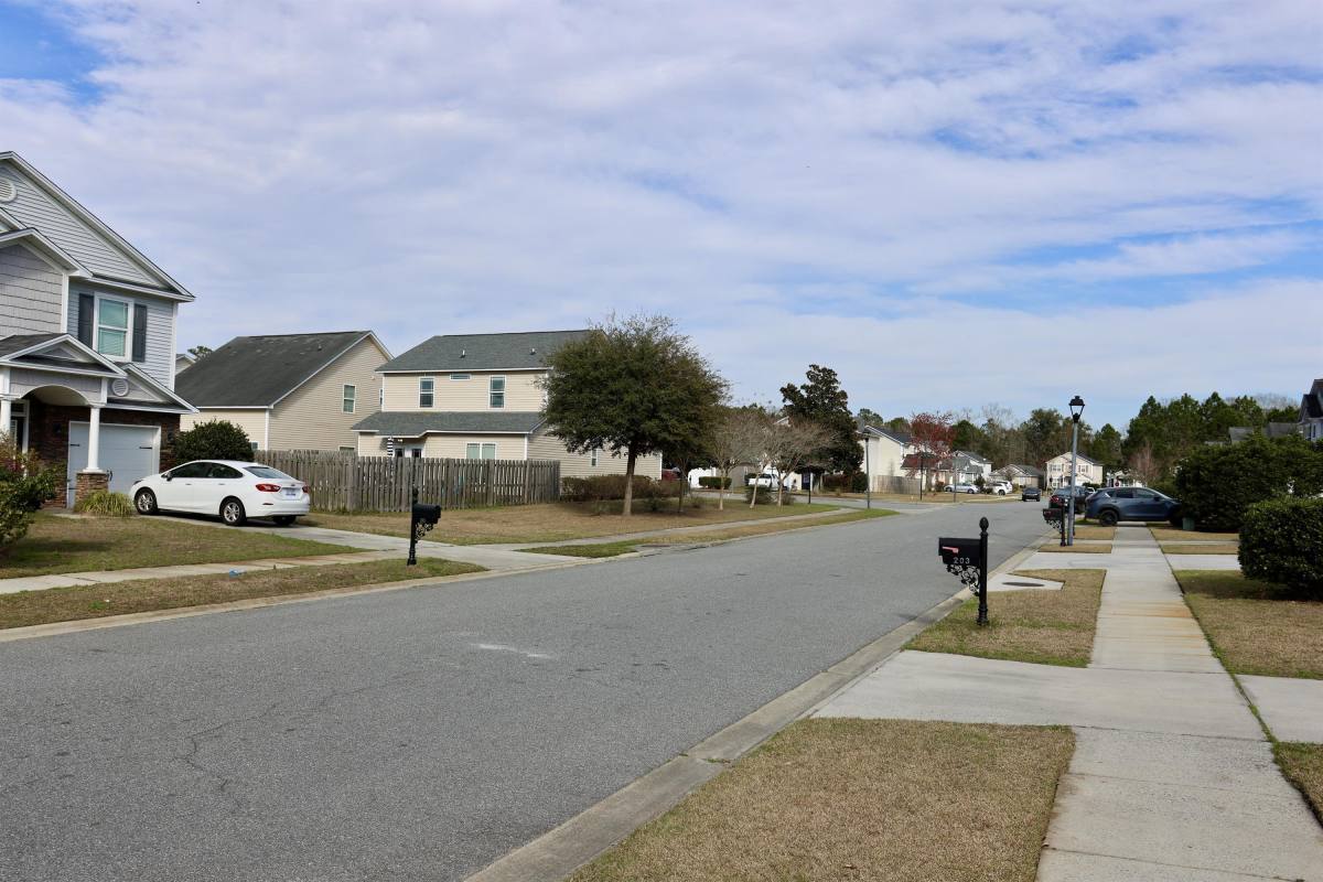 House for rent at 201 Chapel Lake S, Savannah, GA 31419
