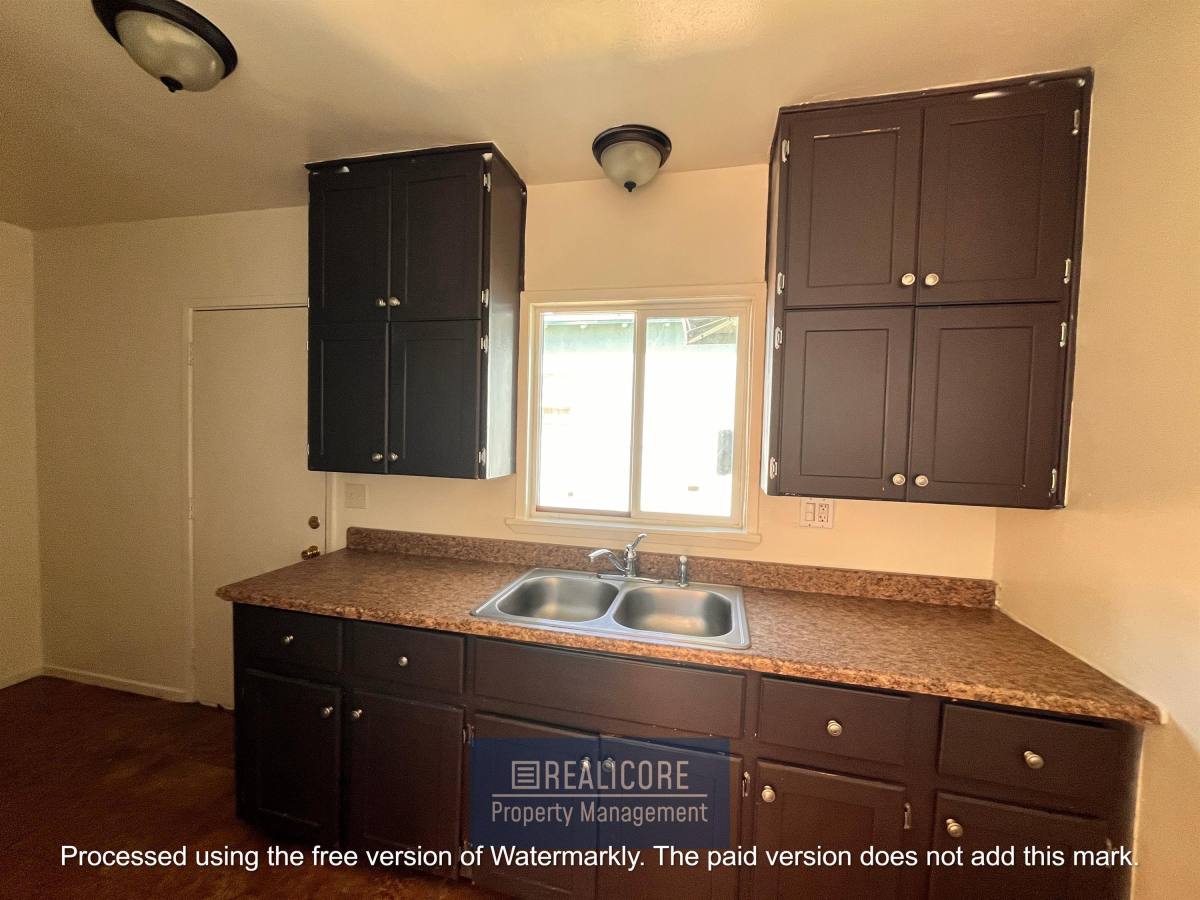 Apartment for rent at 7078 Conejo Dr, San Bernardino, CA 92404