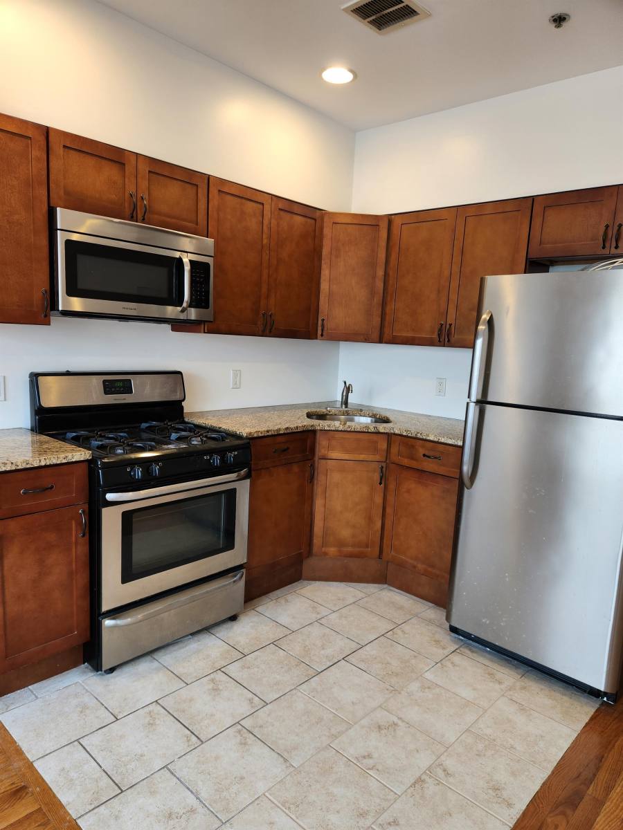 House for rent at 342 Randolph Ave, Jersey City, NJ 07304