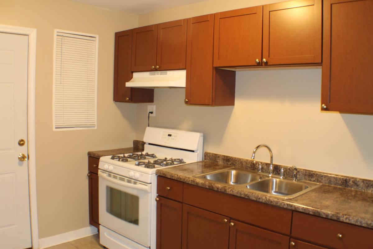 Apartment for rent at Little Fort Homes, 741 Walnut St #1, Waukegan, IL 60085