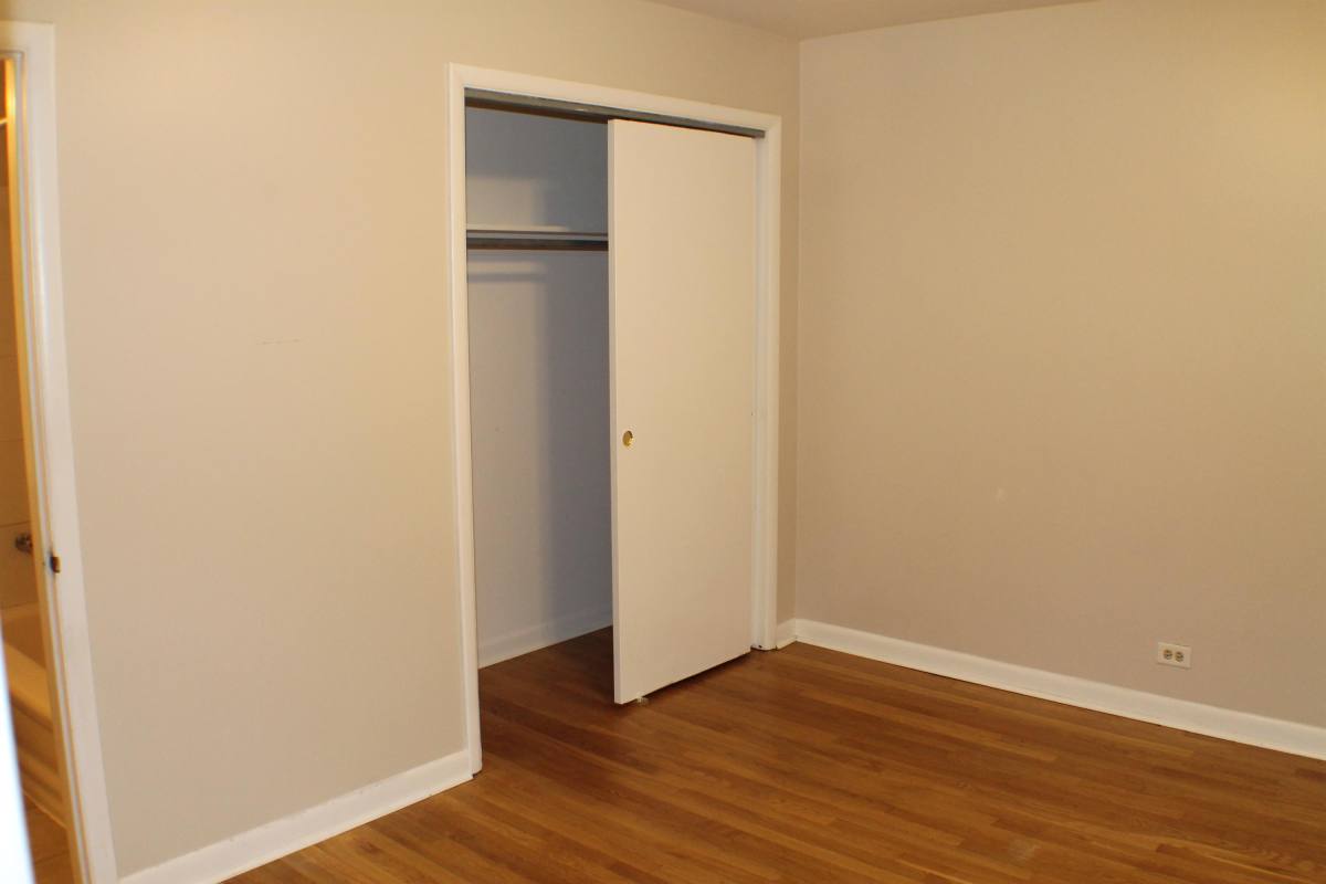 Apartment for rent at Little Fort Homes, 741 Walnut St #1, Waukegan, IL 60085