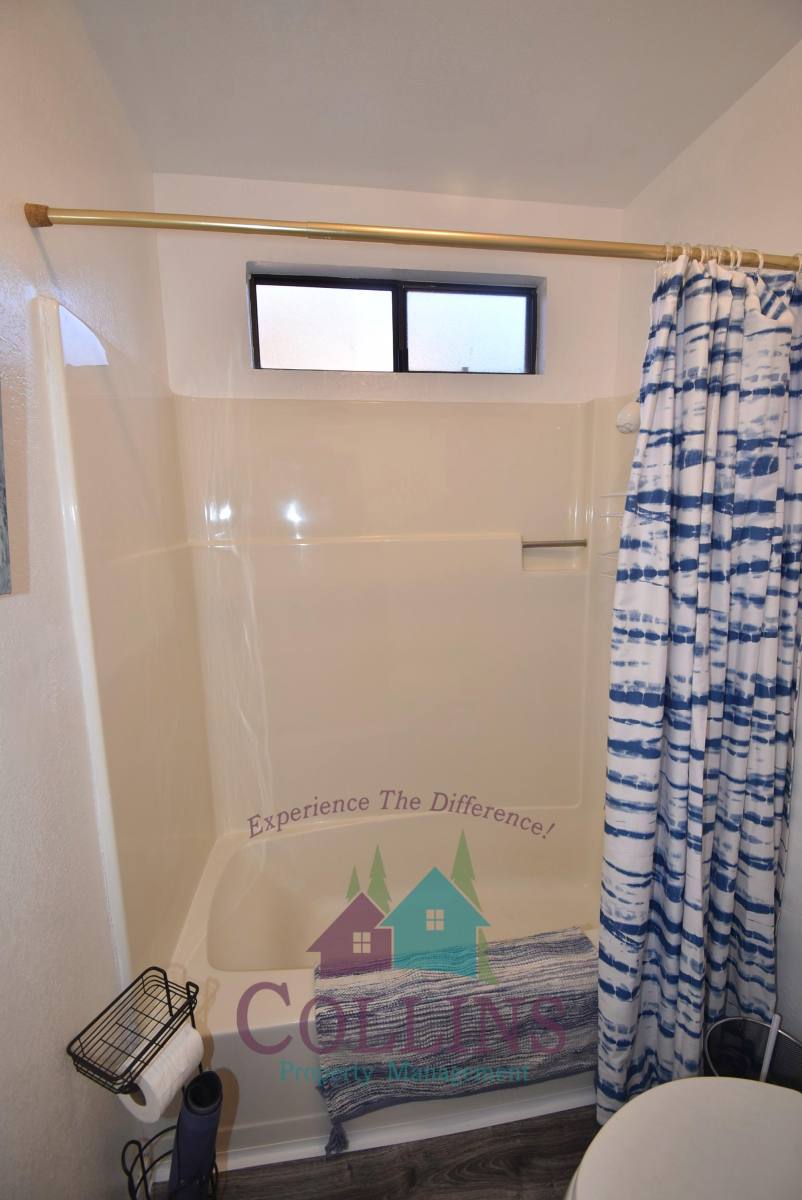 Apartment for rent at 14382 Sun Forest Dr, Penn Valley, CA 95946