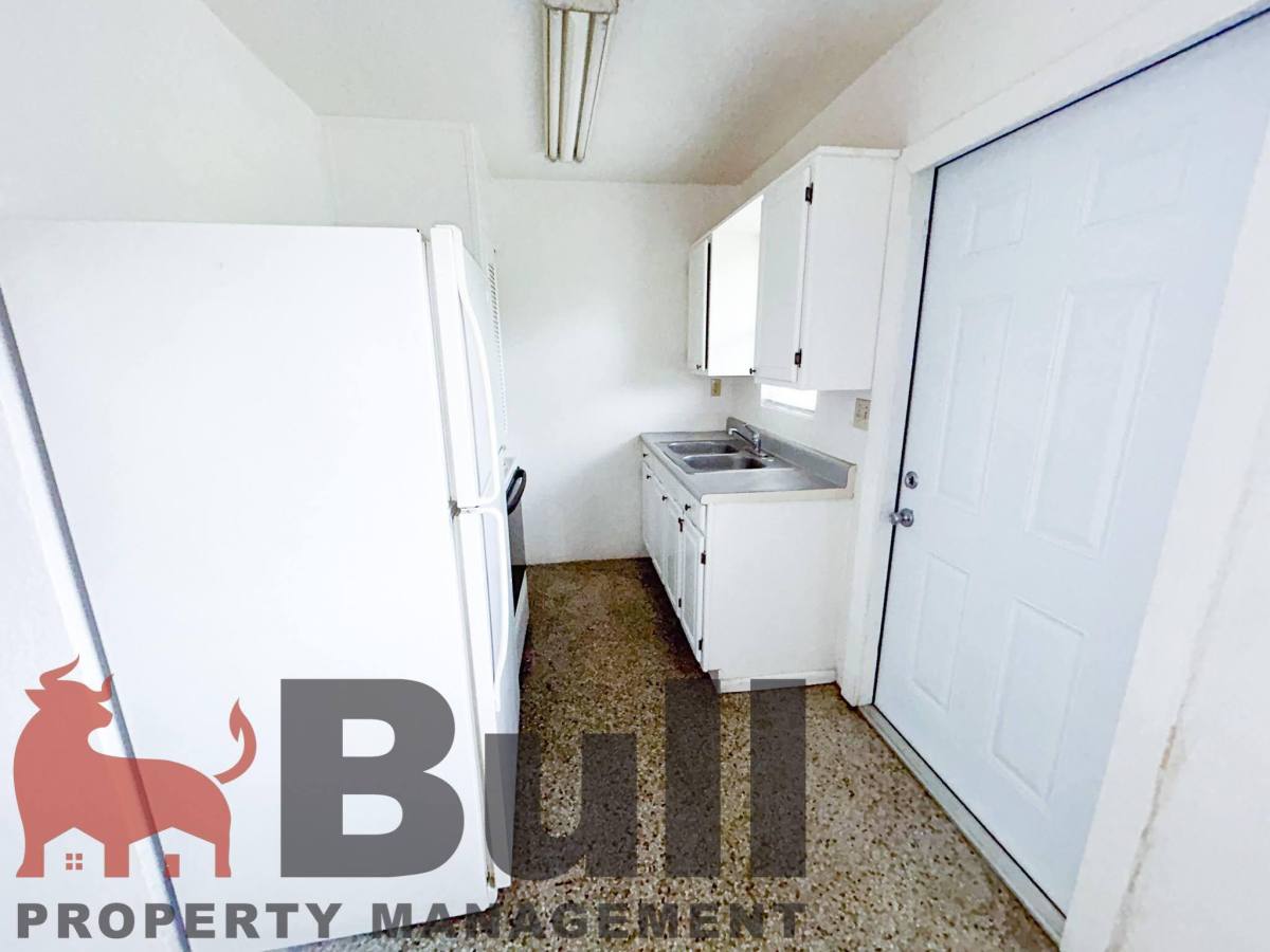 Apartment for rent at The Moorings on Lake Maitland Condominiums, 200 S W St #33, Maitland, FL 32751