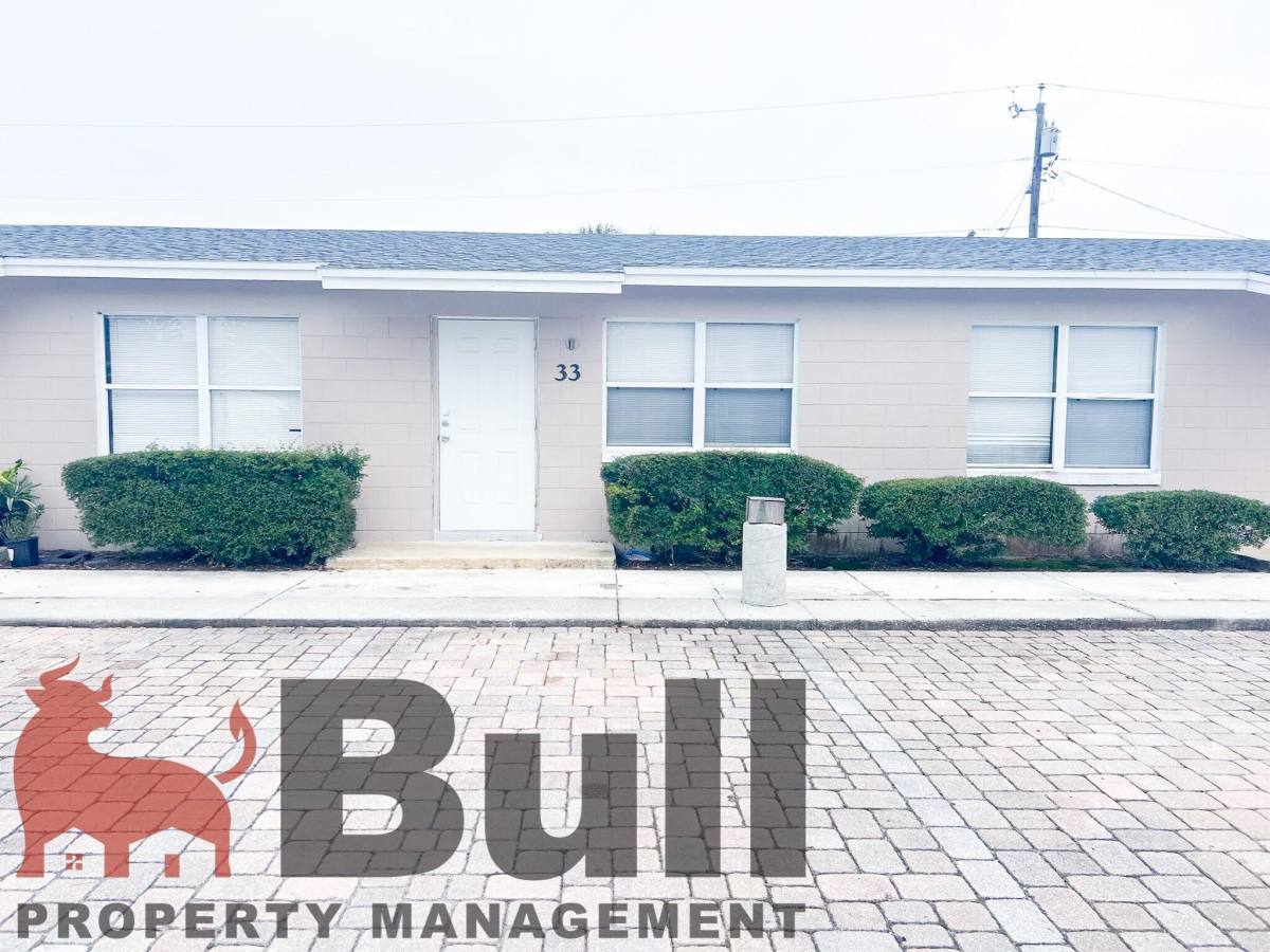 Apartment for rent at The Moorings on Lake Maitland Condominiums, 200 S W St #33, Maitland, FL 32751