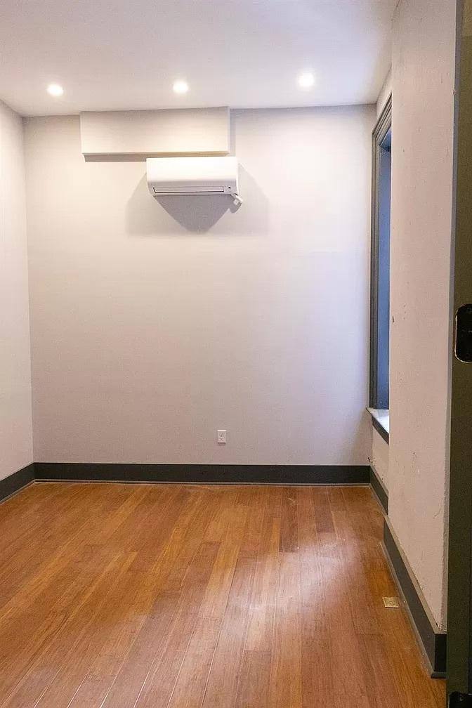 Apartment for rent at 207 W McMicken Ave #3, Cincinnati, OH 45214