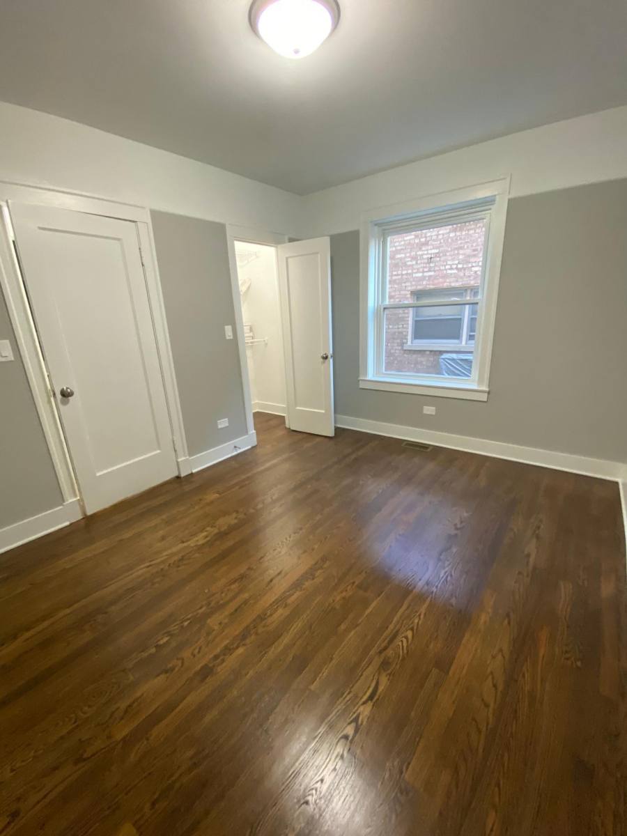 Apartment for rent at 5034 N Washtenaw Ave, Chicago, IL 60625