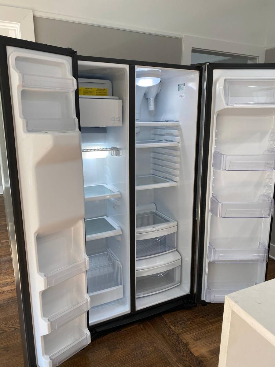 Apartment for rent at 5034 N Washtenaw Ave, Chicago, IL 60625