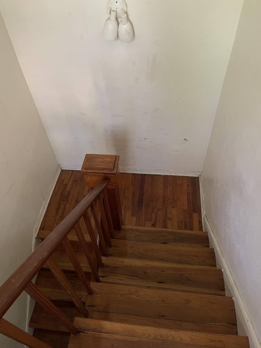 Apartment for rent at 534 E College Ave #6, Tallahassee, FL 32301