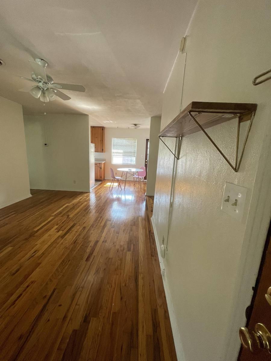 Apartment for rent at 534 E College Ave #6, Tallahassee, FL 32301