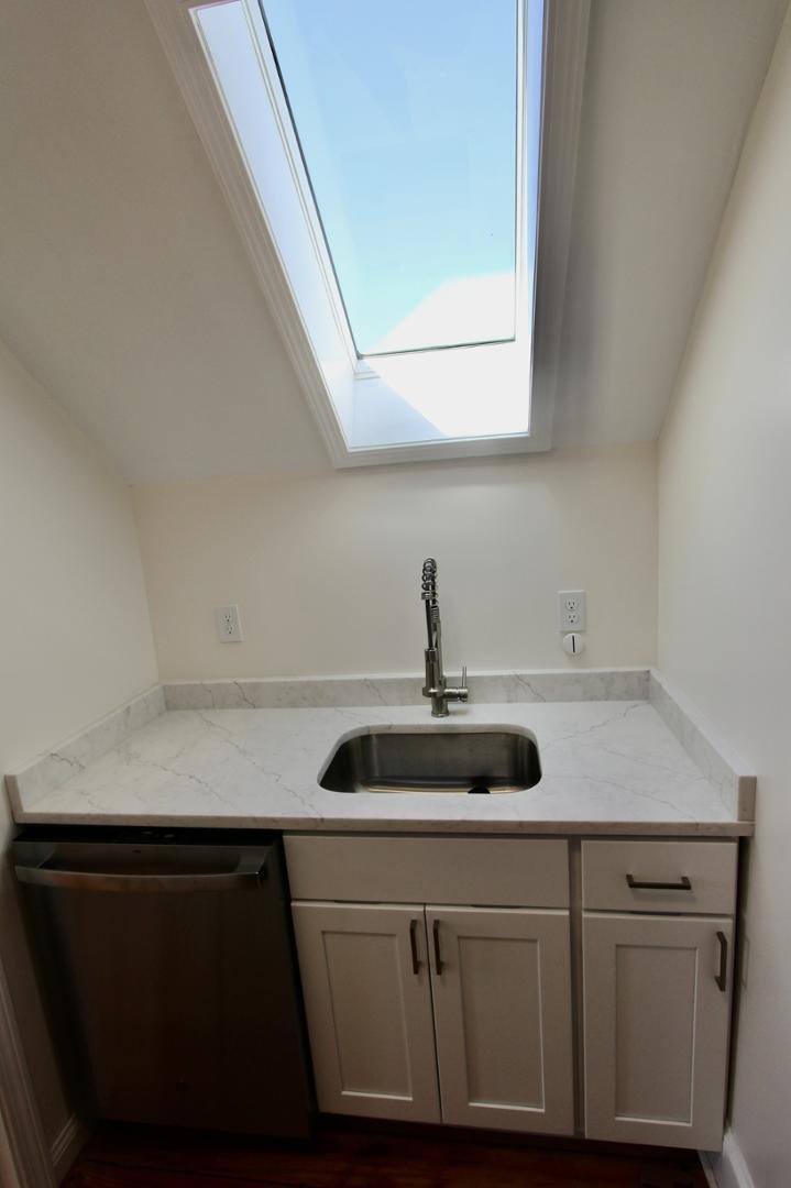 Apartment for rent at 81 Summer St #3W, New Bedford, MA 02740
