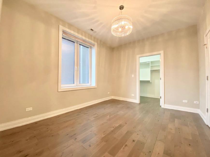Apartment for rent at 317 W Evergreen Ave, 303 #303, Chicago, IL 60610