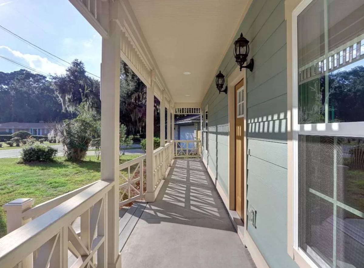 House for rent at Thndrblt Colleg, 3104 Lincoln St, Savannah, GA 31404