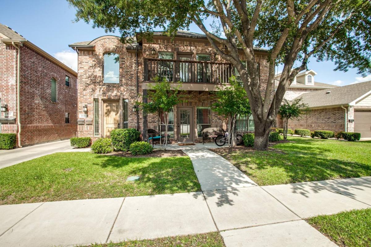 Townhouse for rent at Bluebonnet Place, 3125 Waits Ave #103, Fort Worth, TX 76109