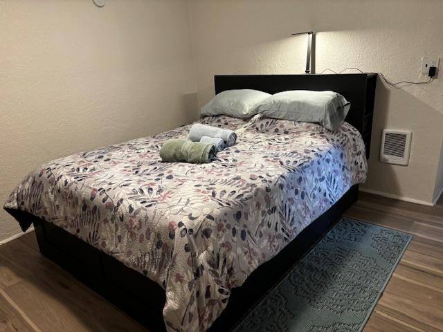 Apartment for rent at 522 NW Inlet Ave, Lincoln City, OR 97367