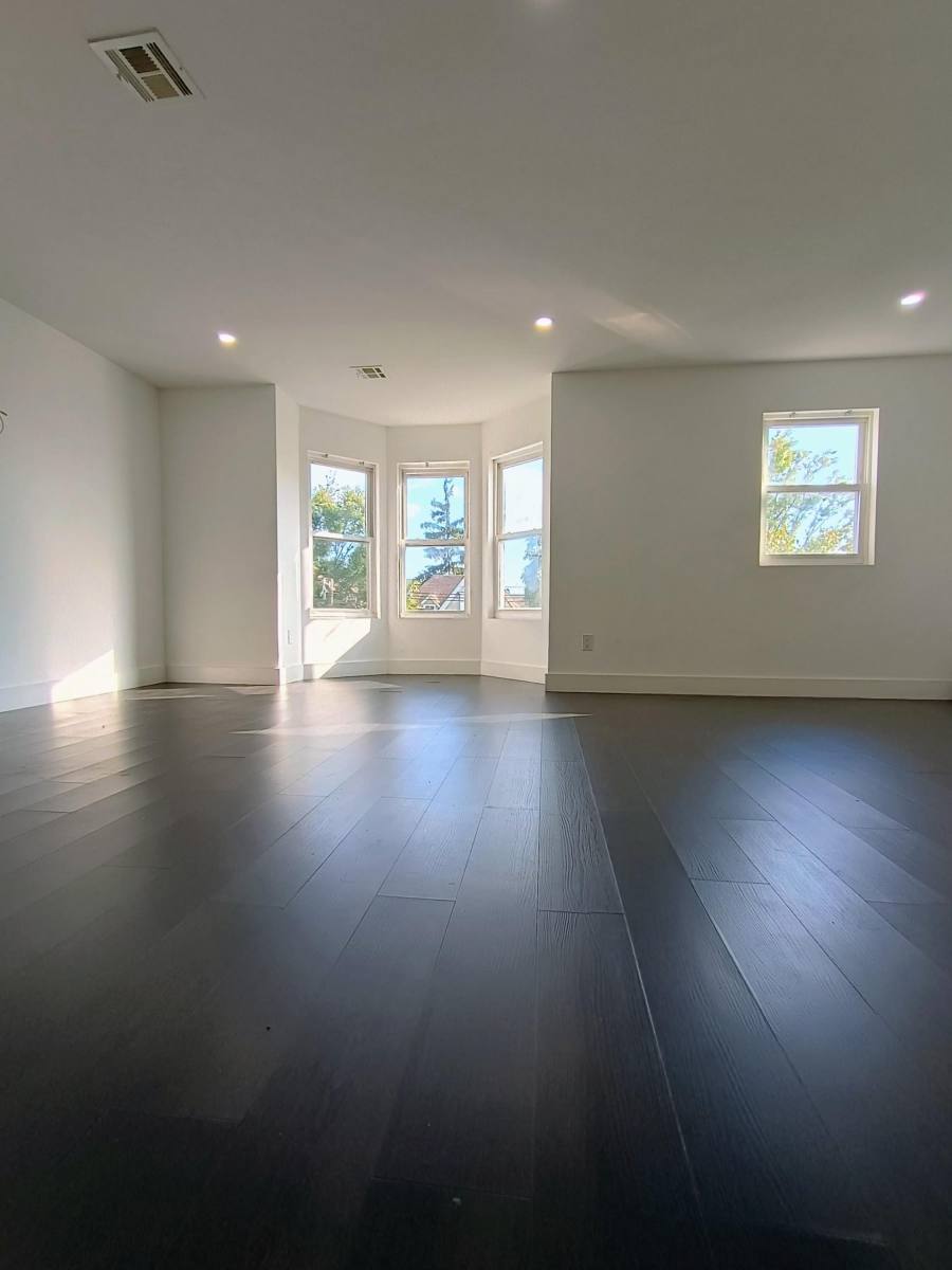 Apartment for rent at 101 4th Ave, Newark, NJ 07104